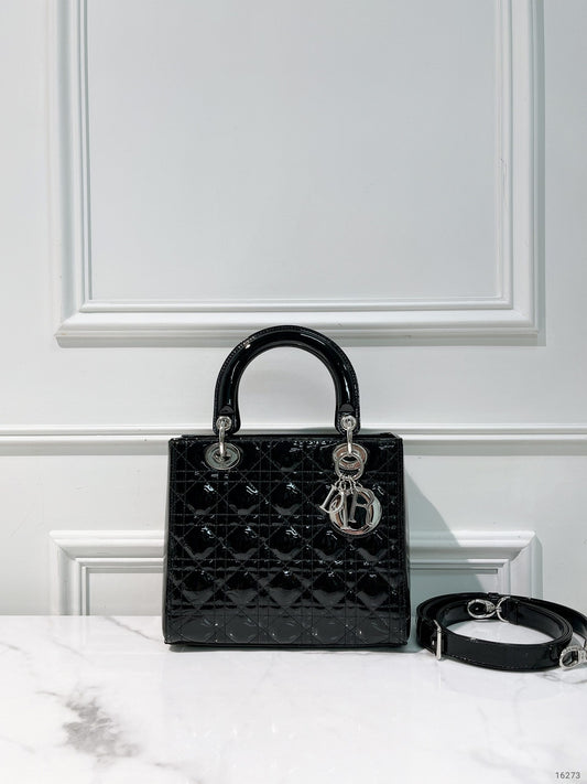 DIOR MEDIUM LADY DIOR, Black/Silver