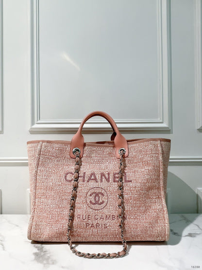 CHANEL SHOPPING TOTE