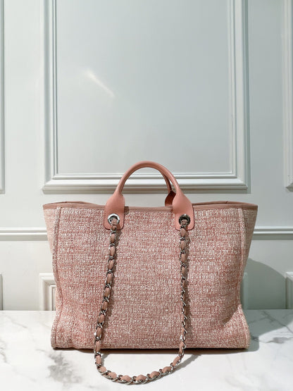 CHANEL SHOPPING TOTE