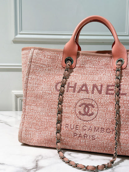 CHANEL SHOPPING TOTE