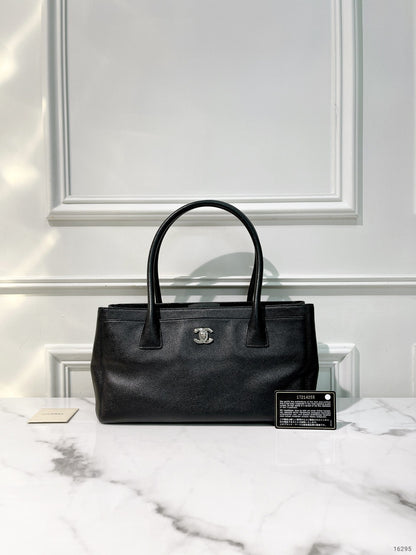 CHANEL CERF, Black/Silver