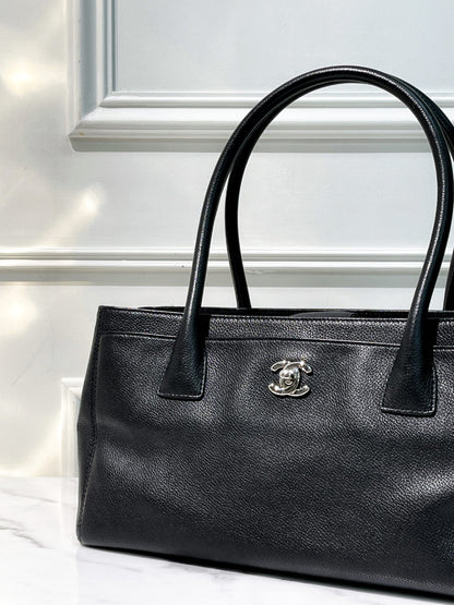 CHANEL CERF, Black/Silver