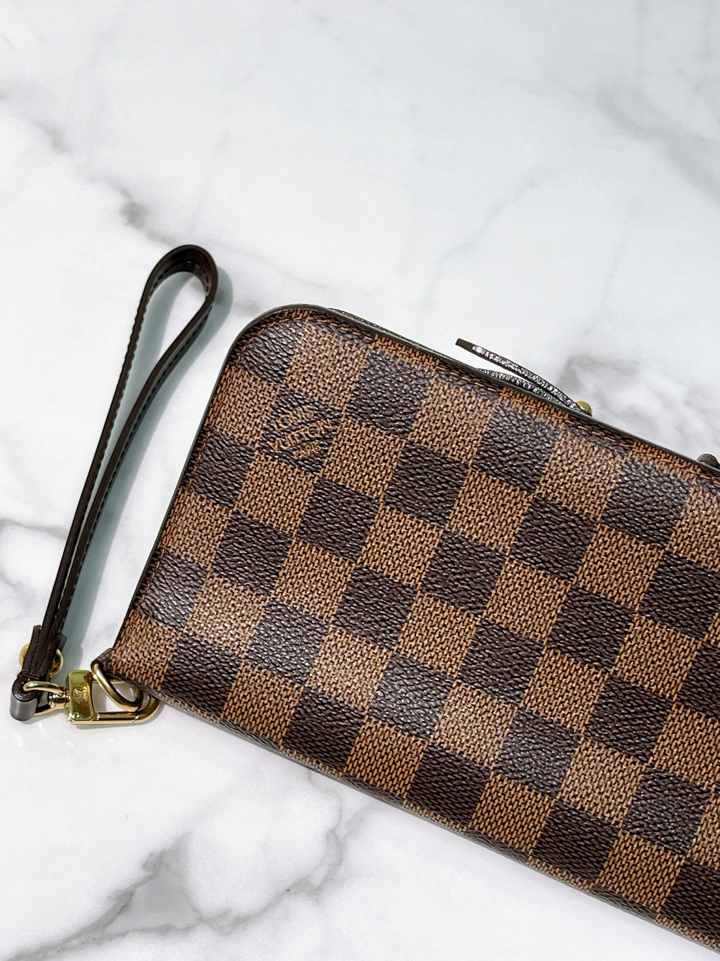 LV POUCH, Damier