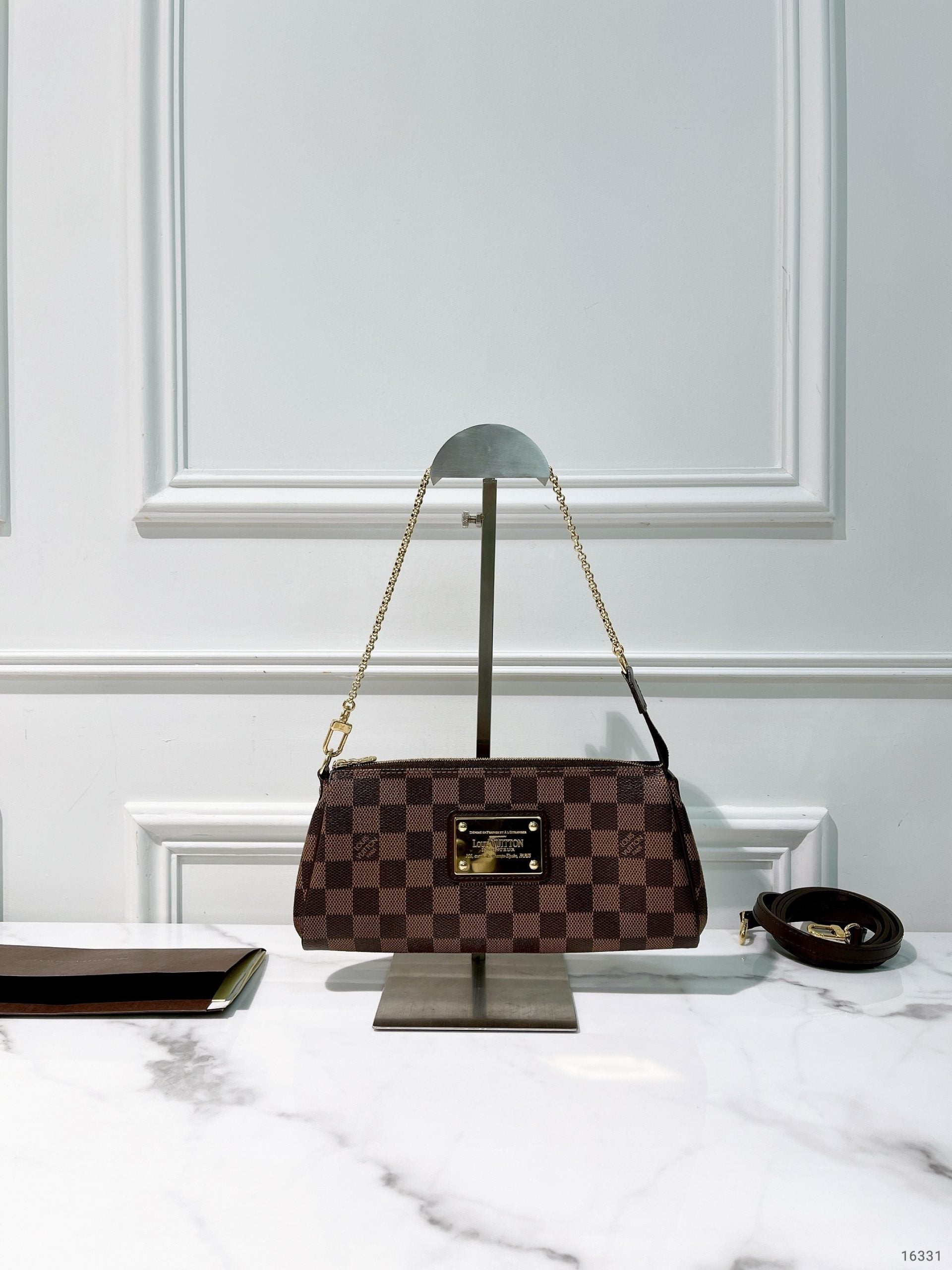 LV EVA, Damier