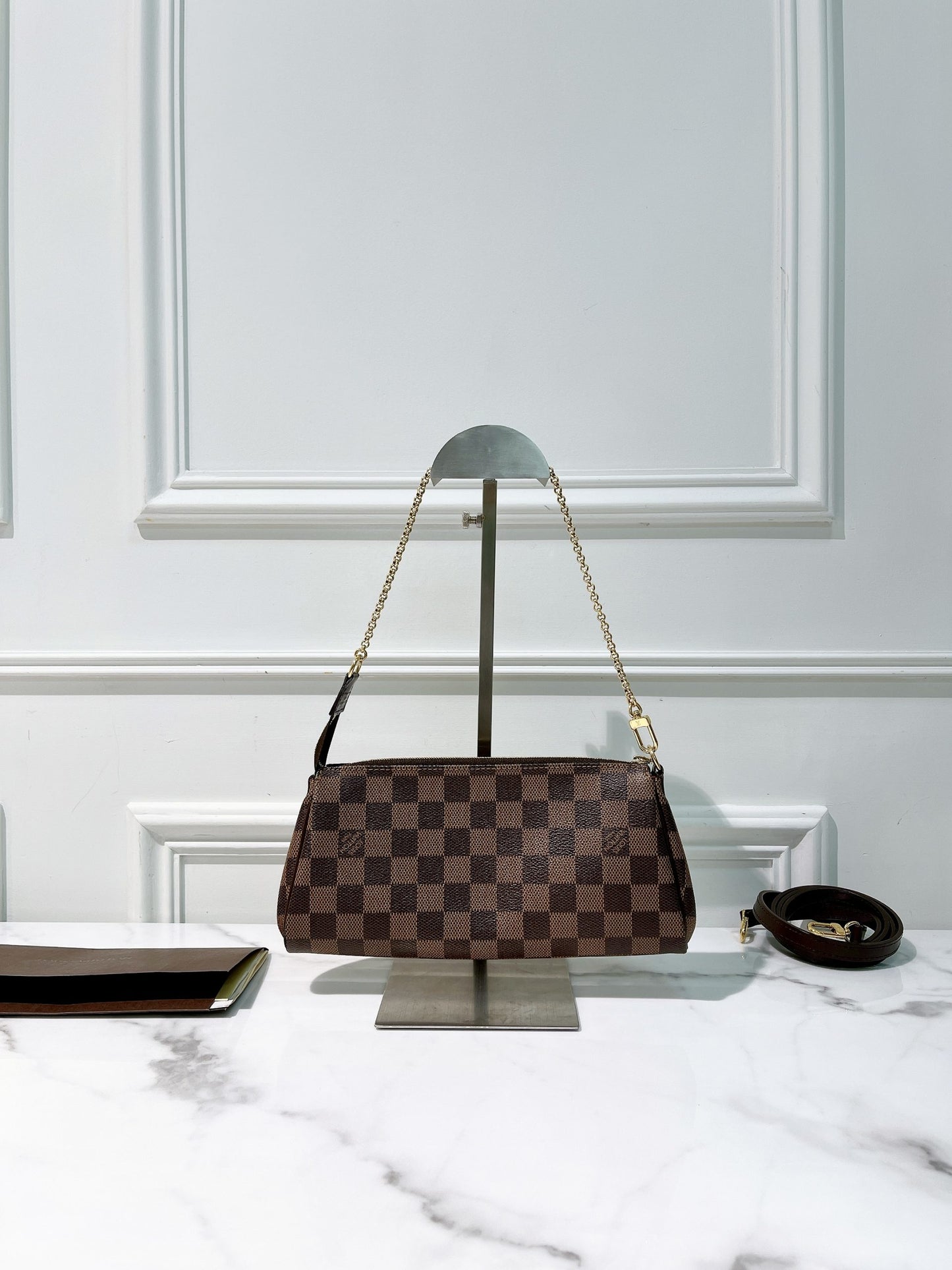 LV EVA, Damier