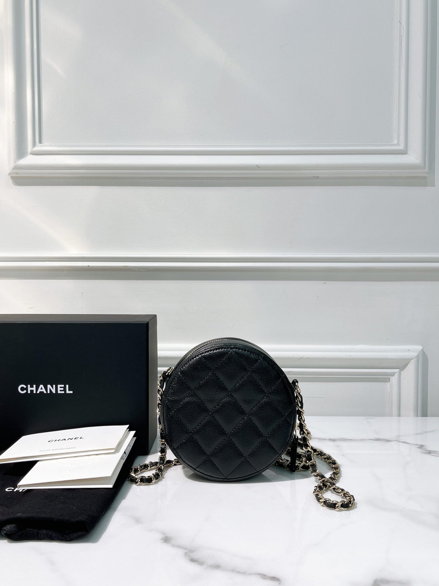 CHANEL MINI ROUND BAG, Black/Gold