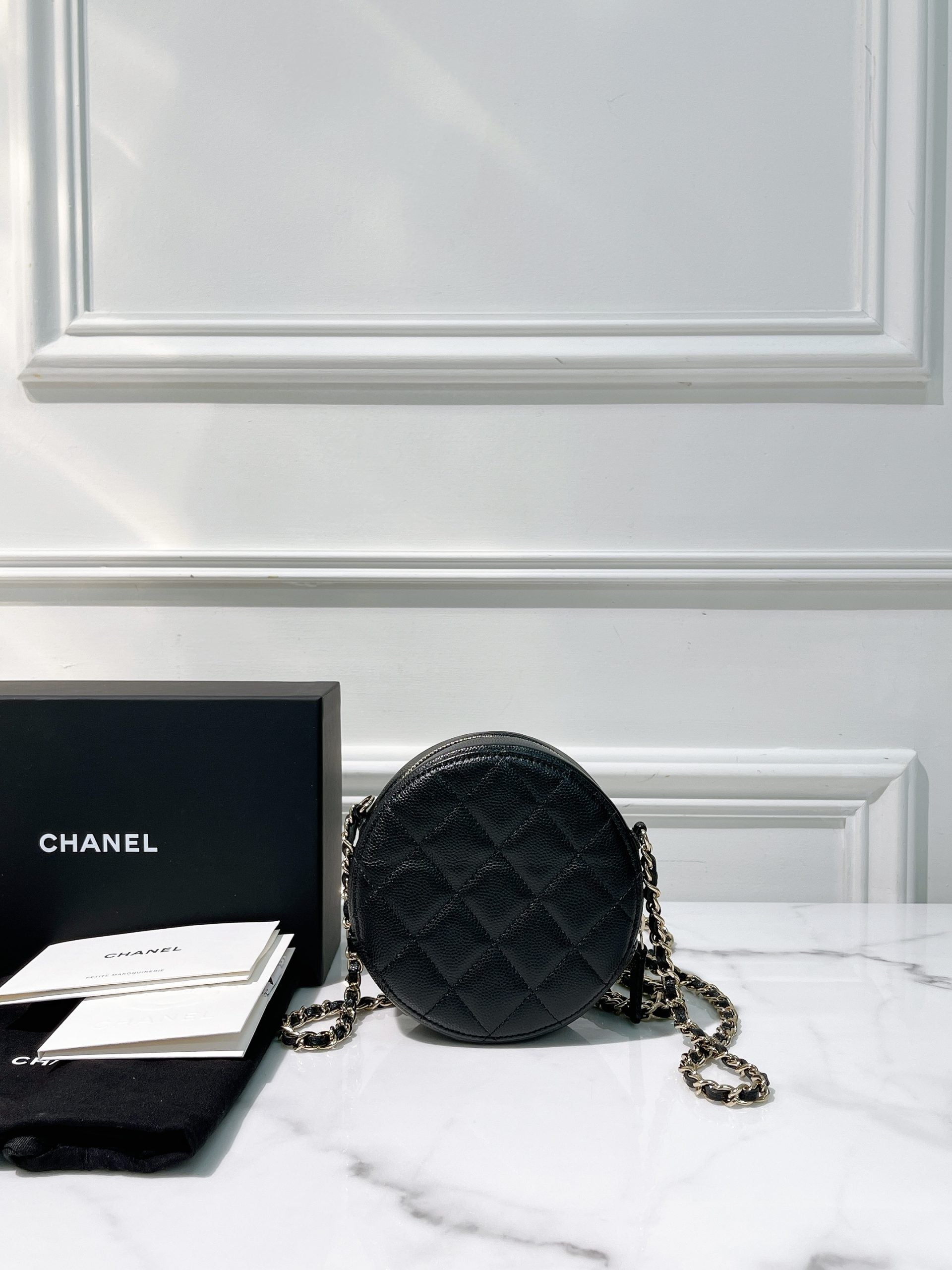 CHANEL MINI ROUND BAG, Black/Gold