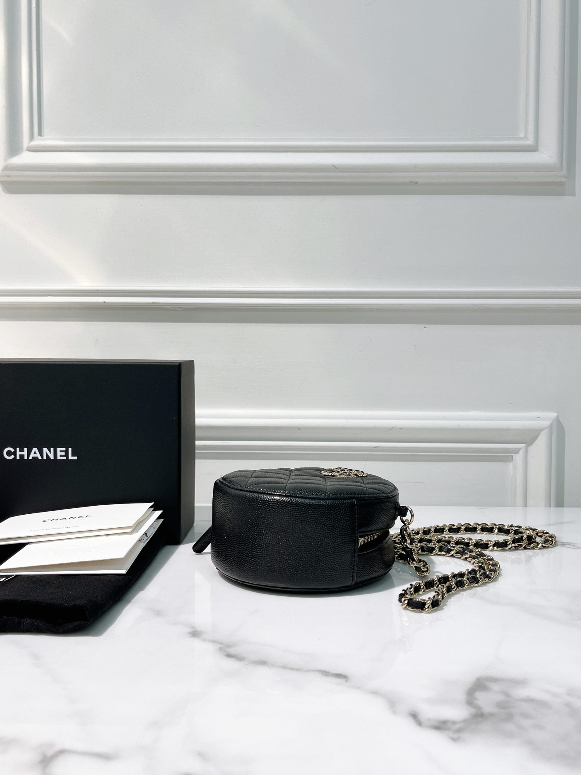 CHANEL MINI ROUND BAG, Black/Gold