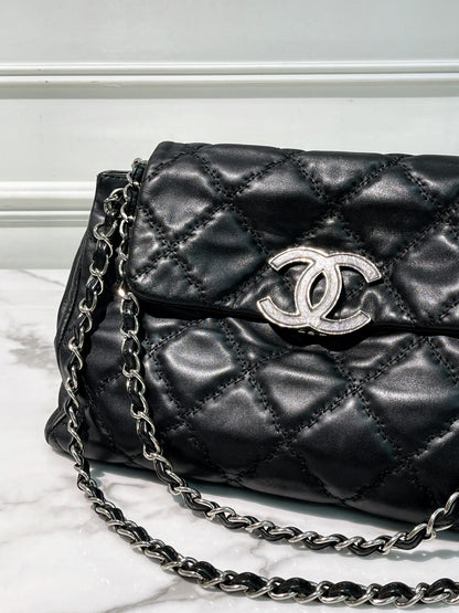 CHANEL HAMPTONS, Black/Silver
