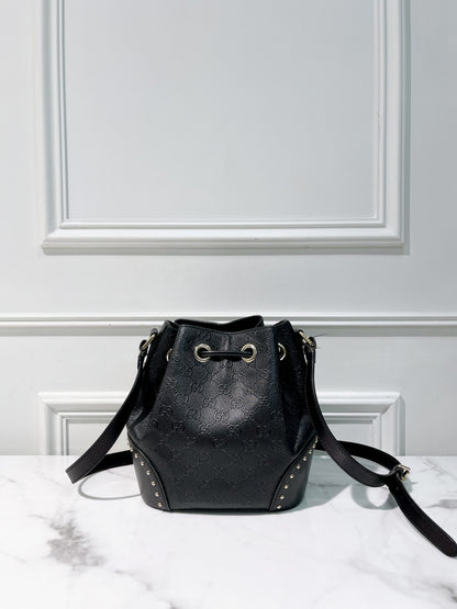 GUCCI BUCKET BAG, Black/Gold