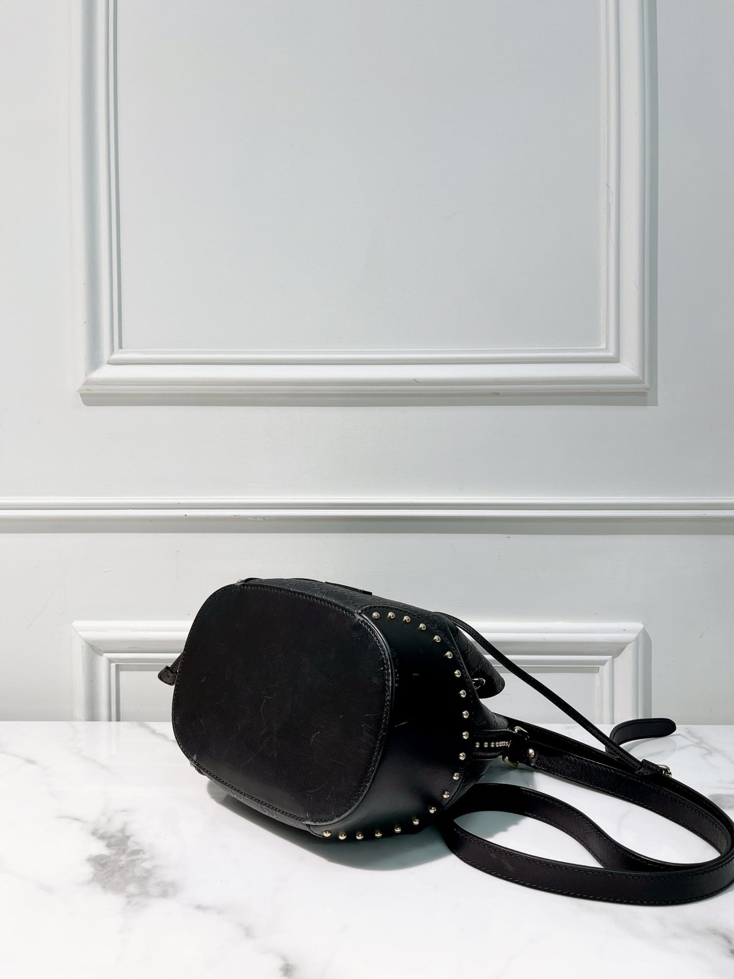 GUCCI BUCKET BAG, Black/Gold