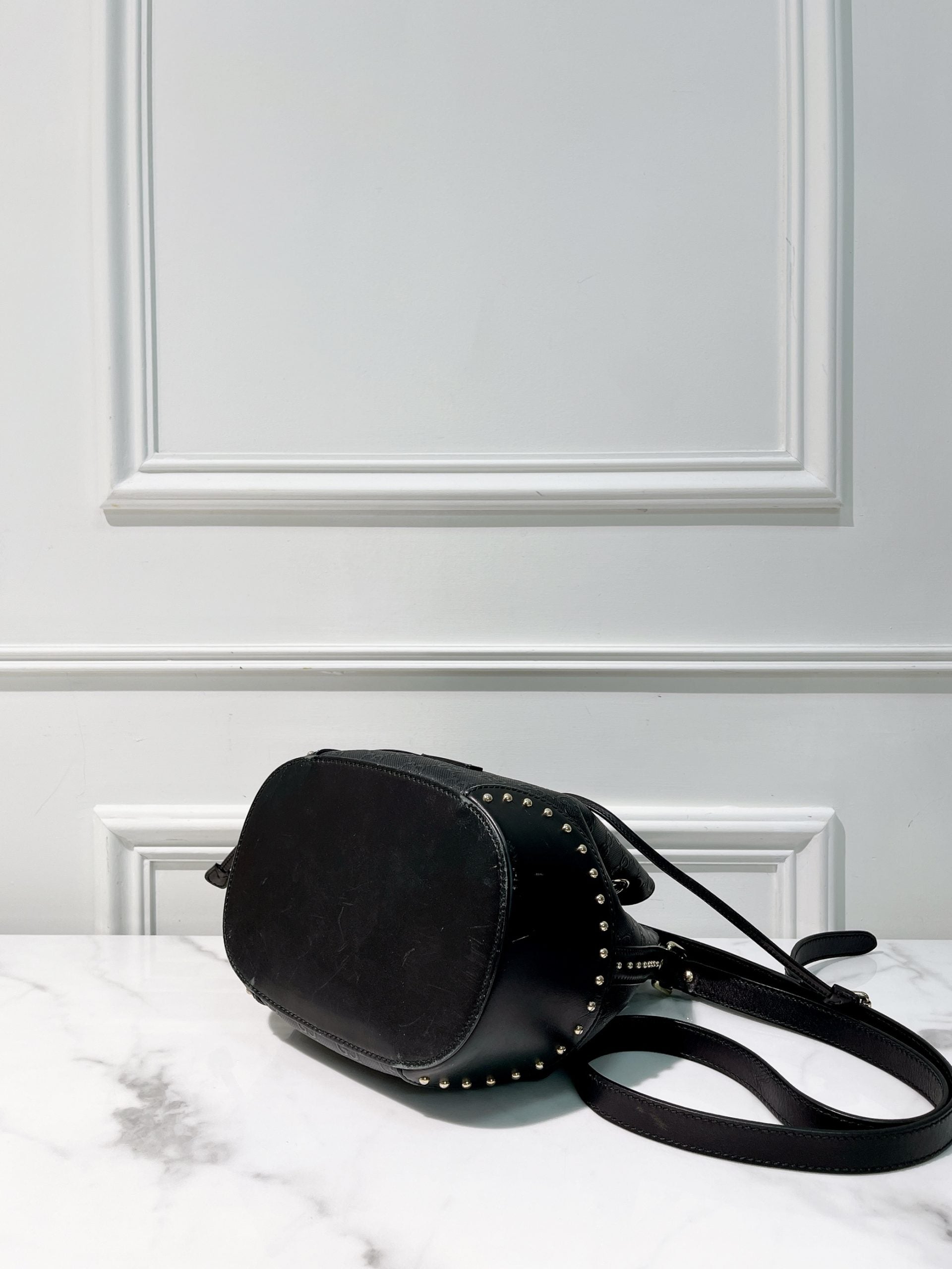 GUCCI BUCKET BAG, Black/Gold