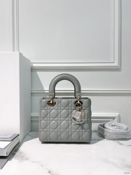 DIOR SMALL LADY DIOR, Grey/Gold