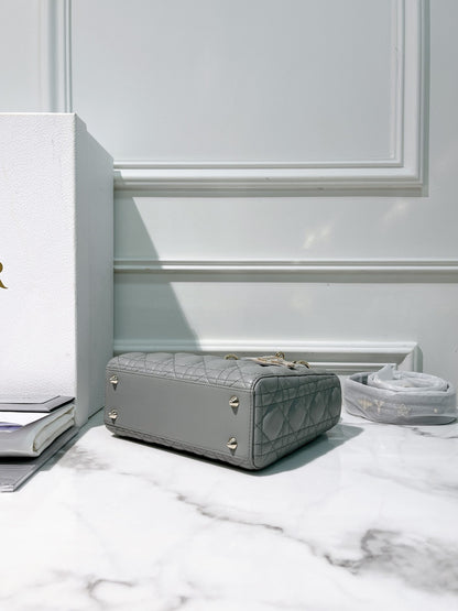 DIOR SMALL LADY DIOR, Grey/Gold