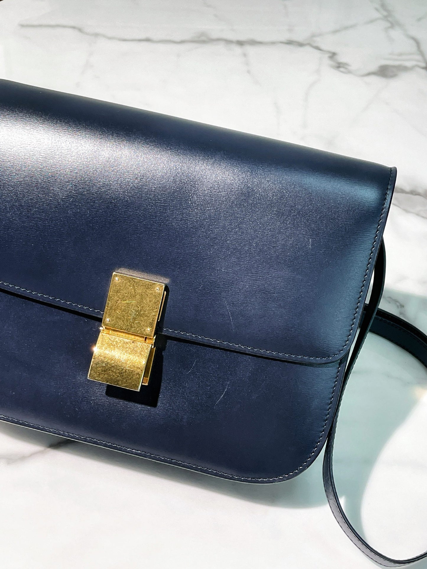 CELINE MEDIUM BOX, Navy/Gold