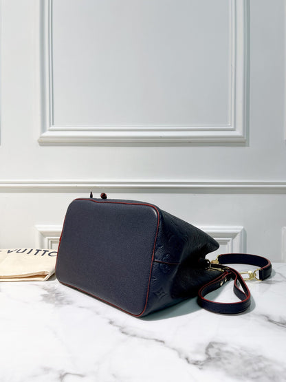 LV NEONOE, Navy/Gold
