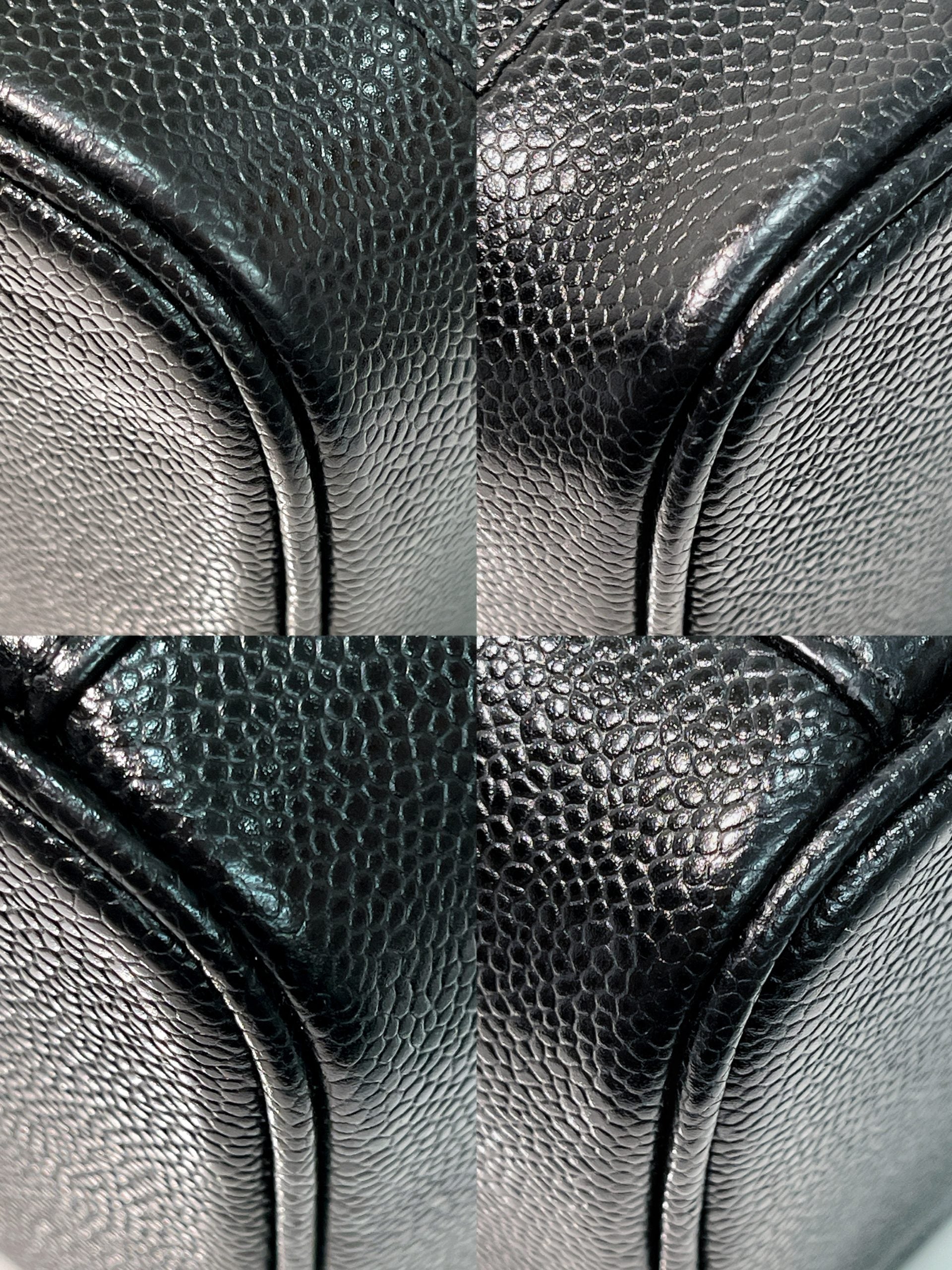 CHANEL VINTAGE VANITY CASE, Black/Gold