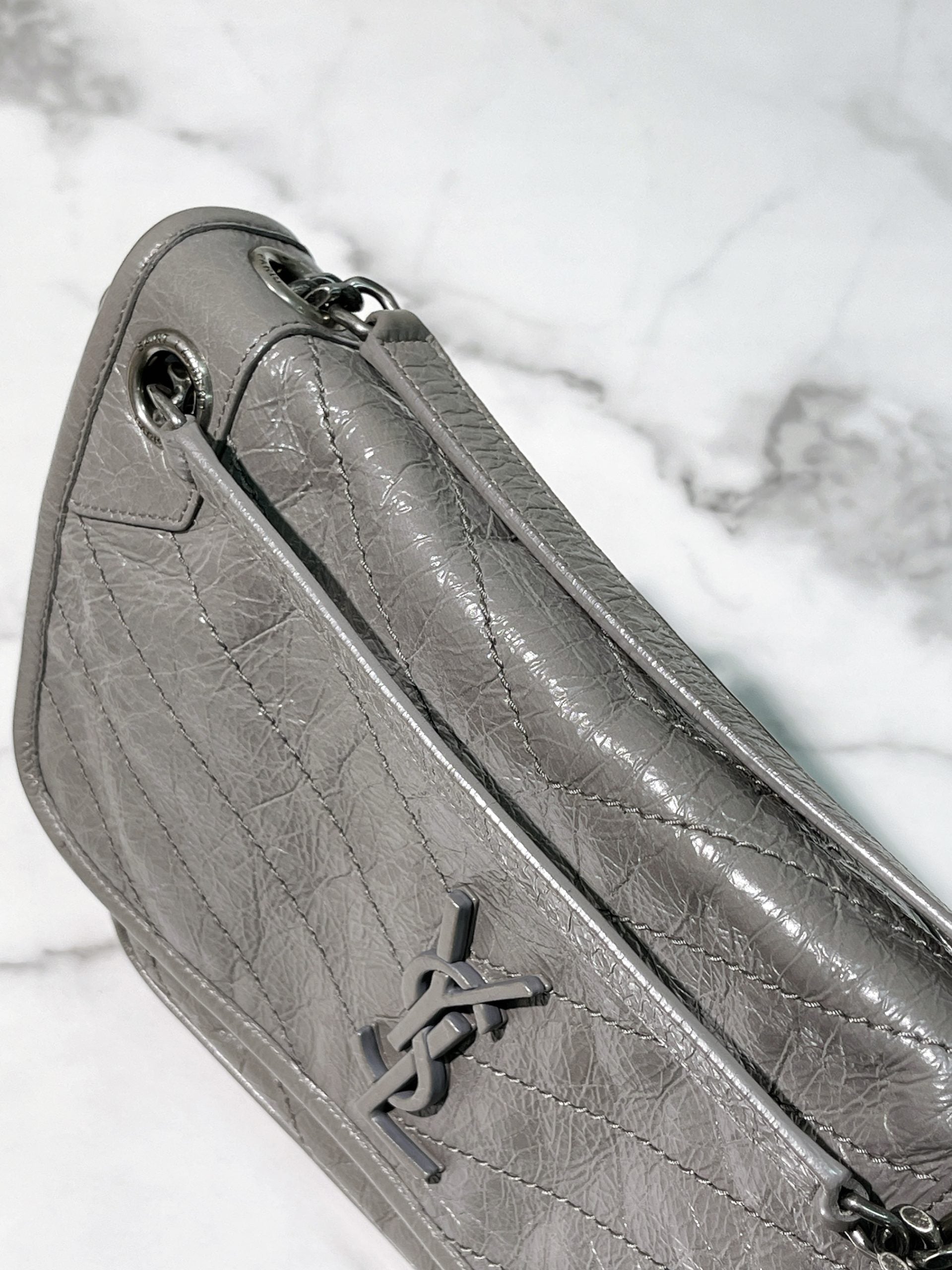 YSL MEDIUM NIKI, Grey/Silver