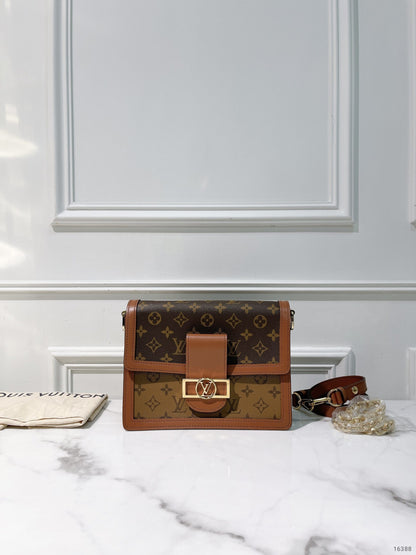 LV DAUPHINE MM, Monogram
