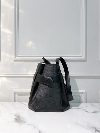 LV VINTAGE BUCKET BAG, Black/Silver