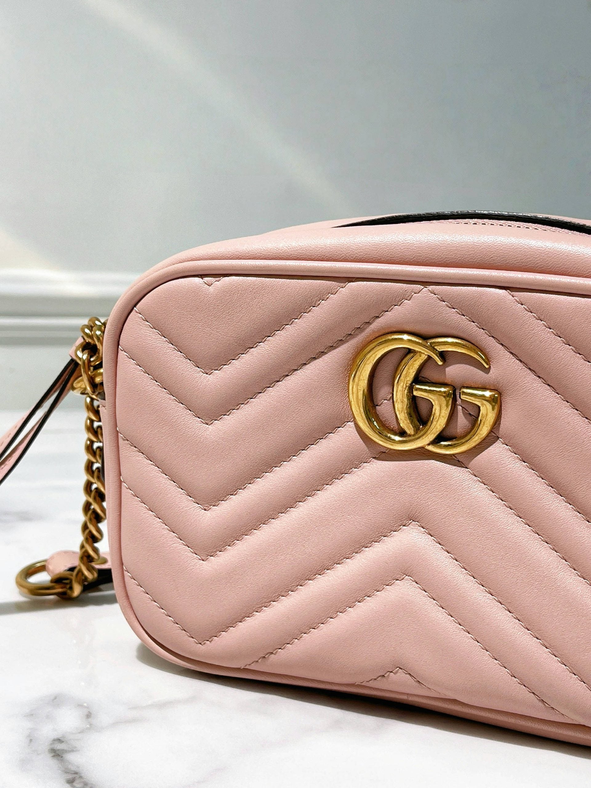 GUCCI MARMONT CAMERA BAG, Pink/Gold