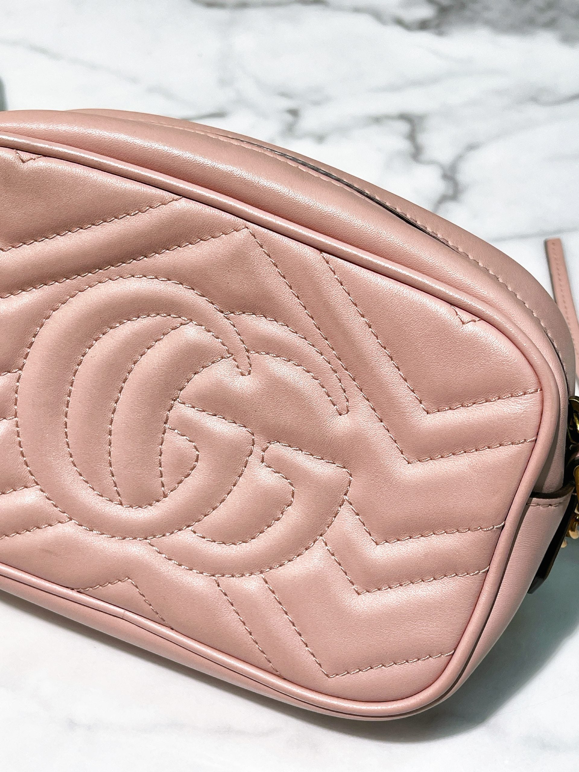 GUCCI MARMONT CAMERA BAG, Pink/Gold