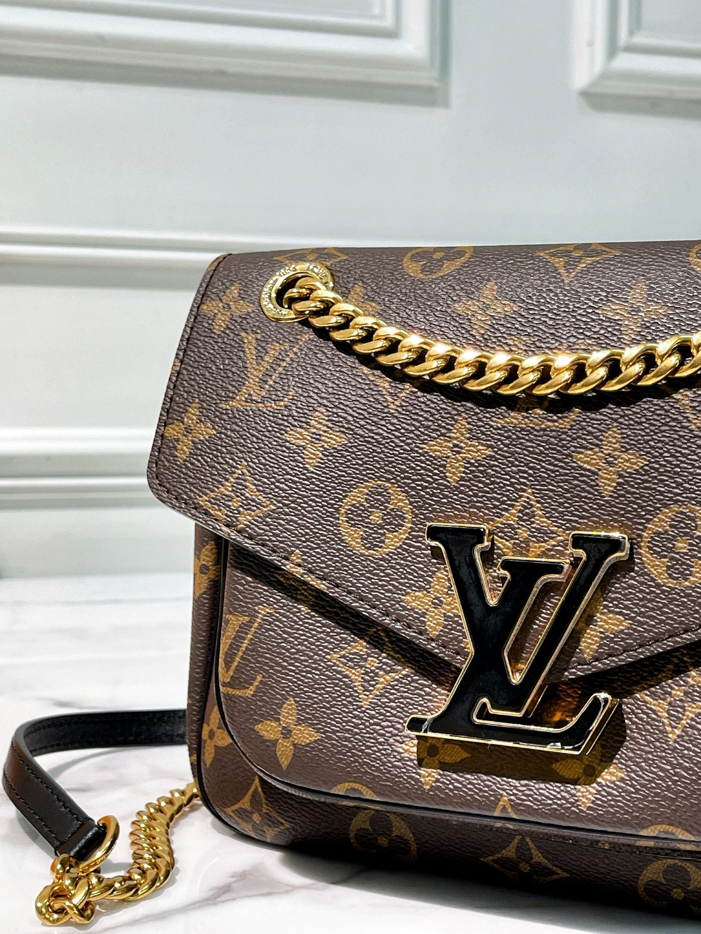 LV PASSY, Monogram