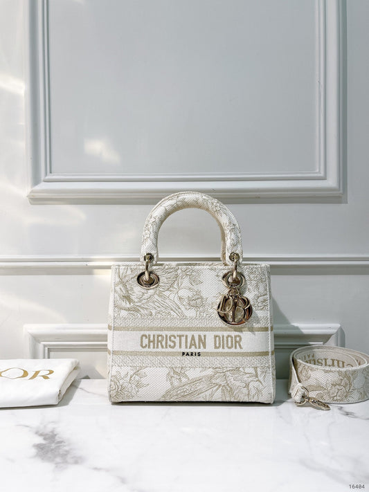 DIOR MEDIUM LADY DIOR