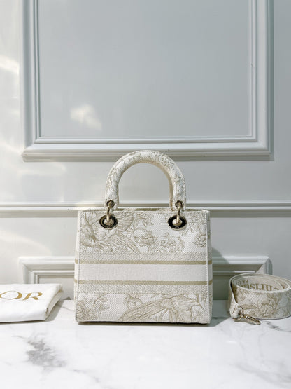 DIOR MEDIUM LADY DIOR