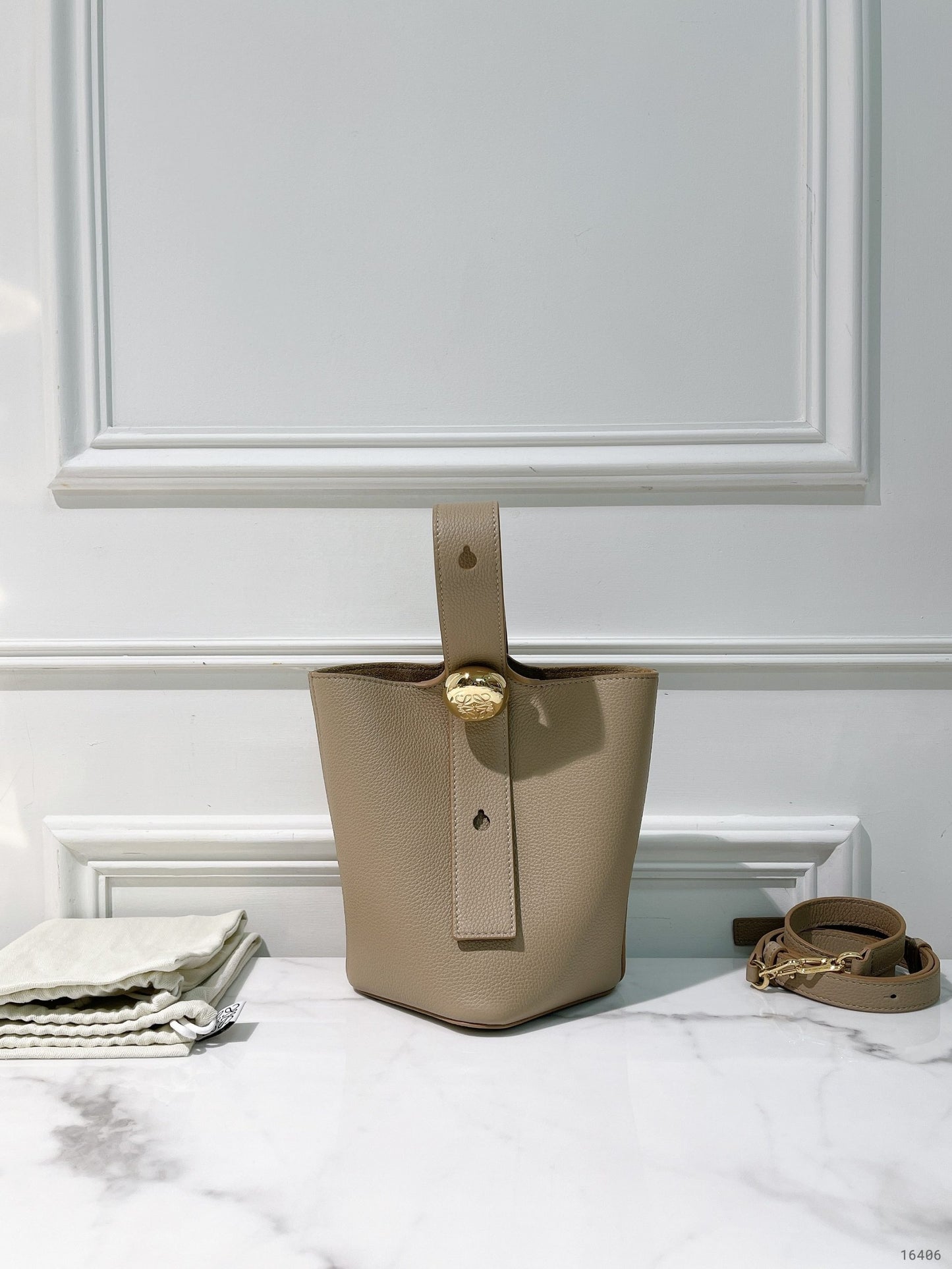 LOEWE MINI PEBBLE BUCKET BAG