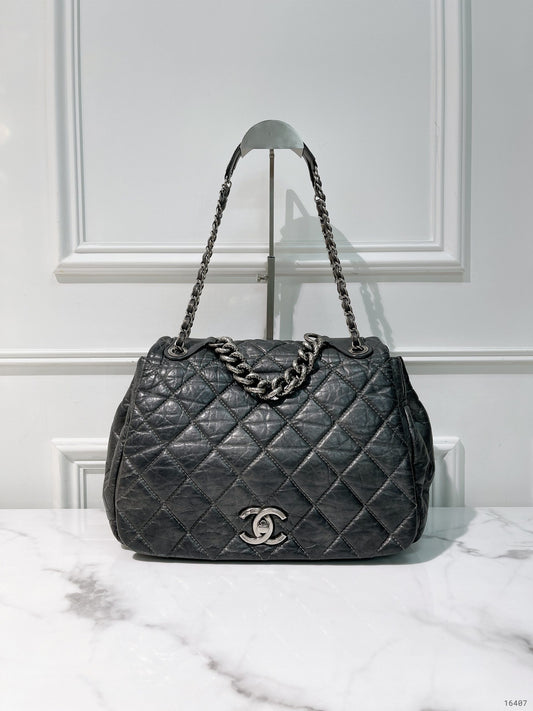 CHANEL FLAP, Black/Silver