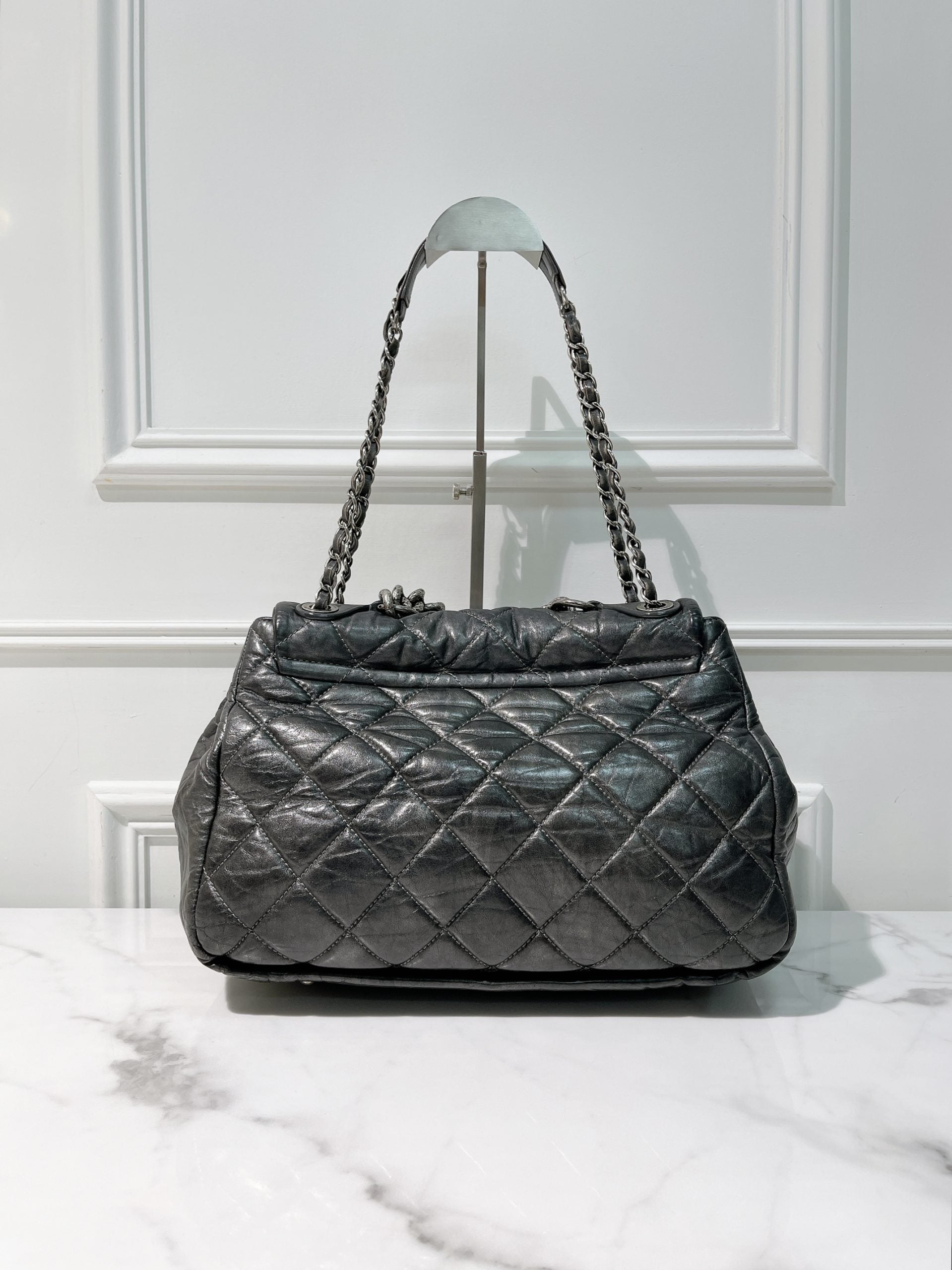 CHANEL FLAP, Black/Silver