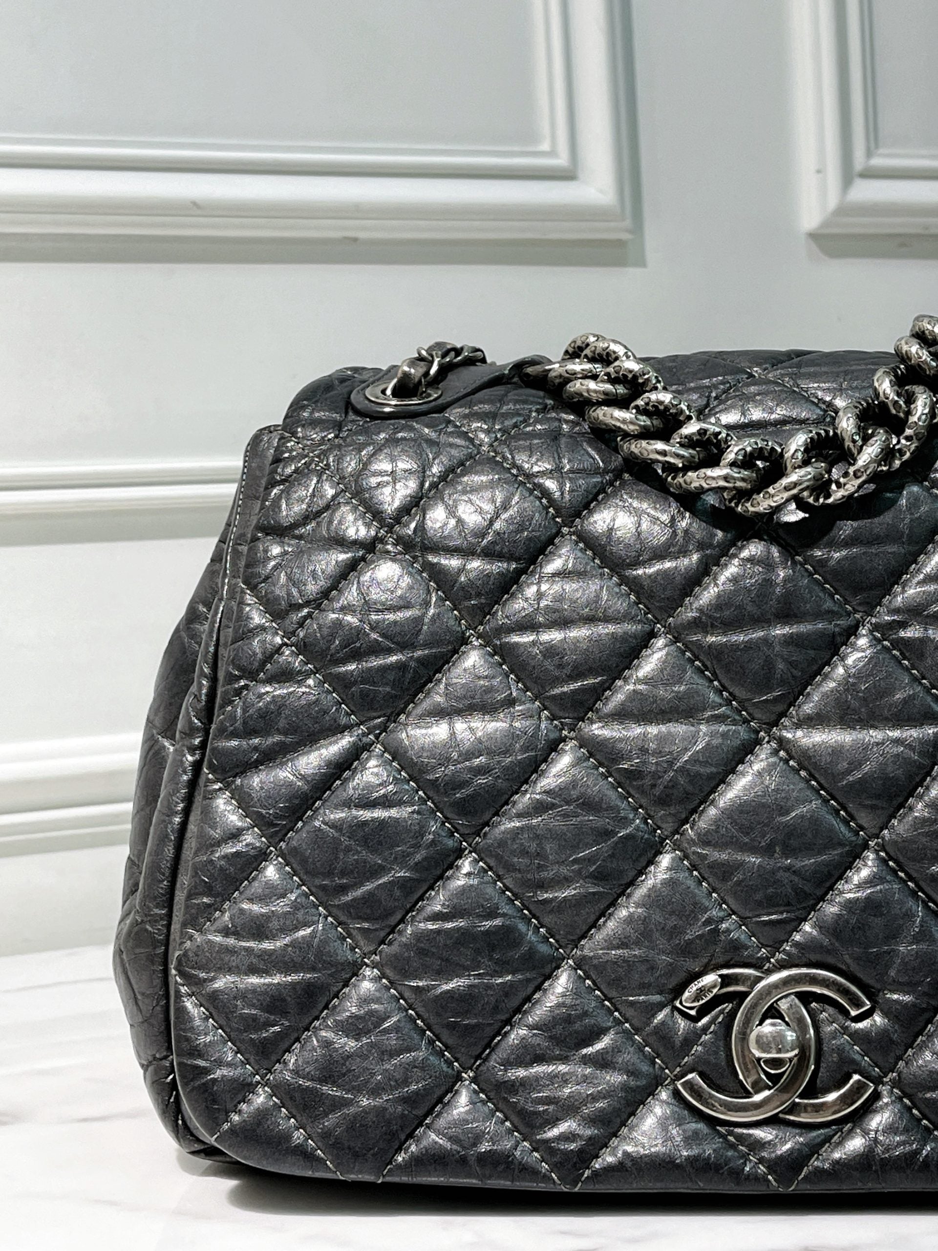 CHANEL FLAP, Black/Silver