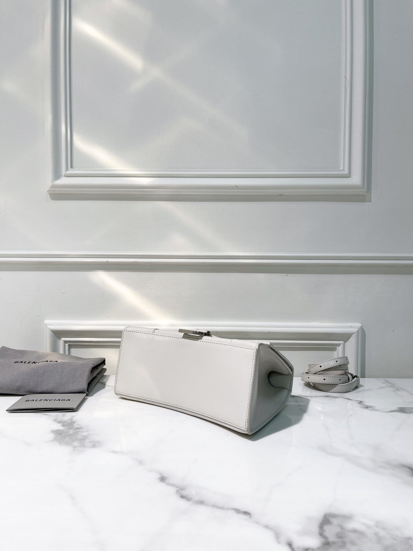 BALENCIAGA HOURGLASS SMALL, White/Silver