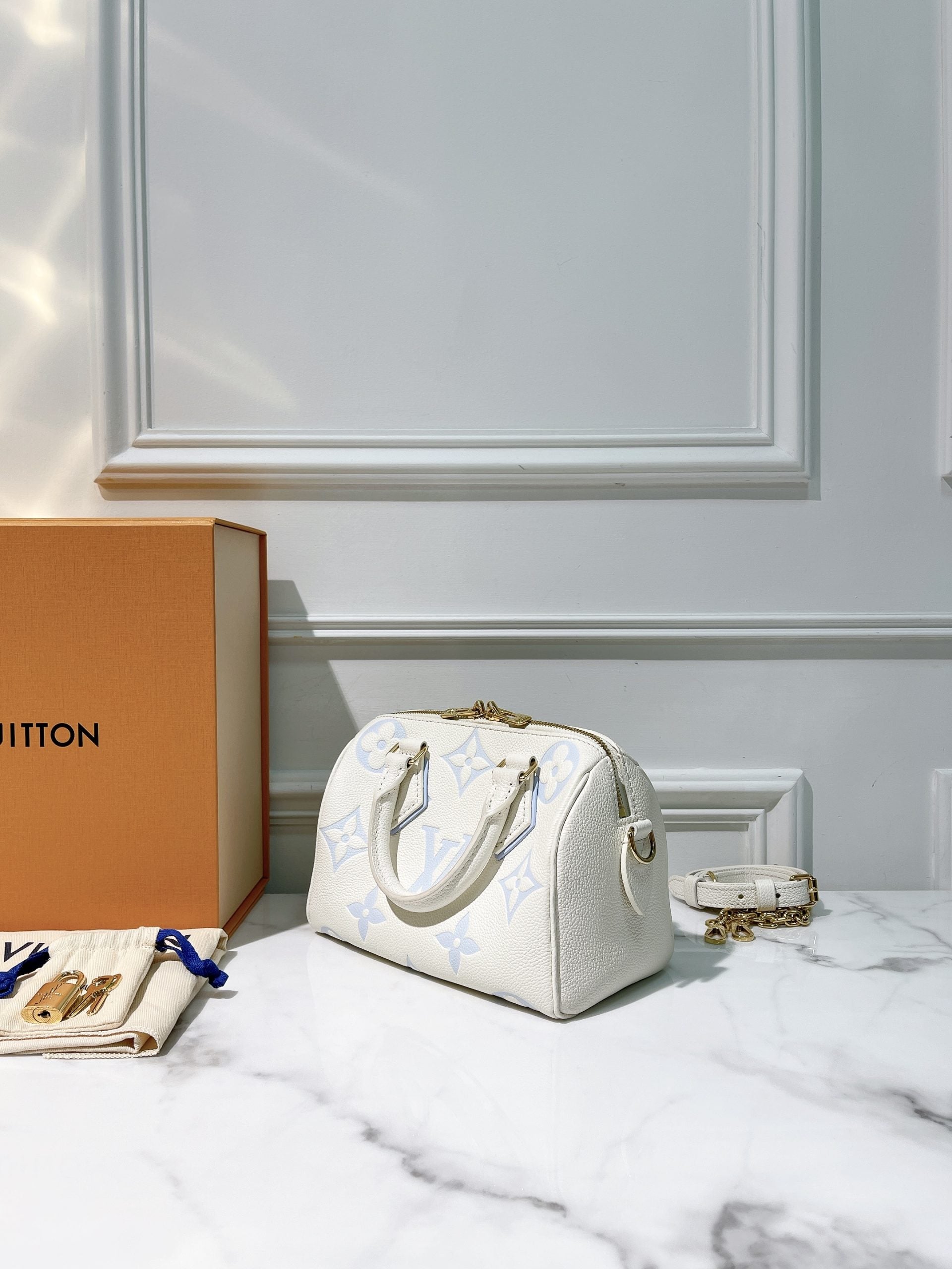 LV SPEEDY 20, White Blue/Gold