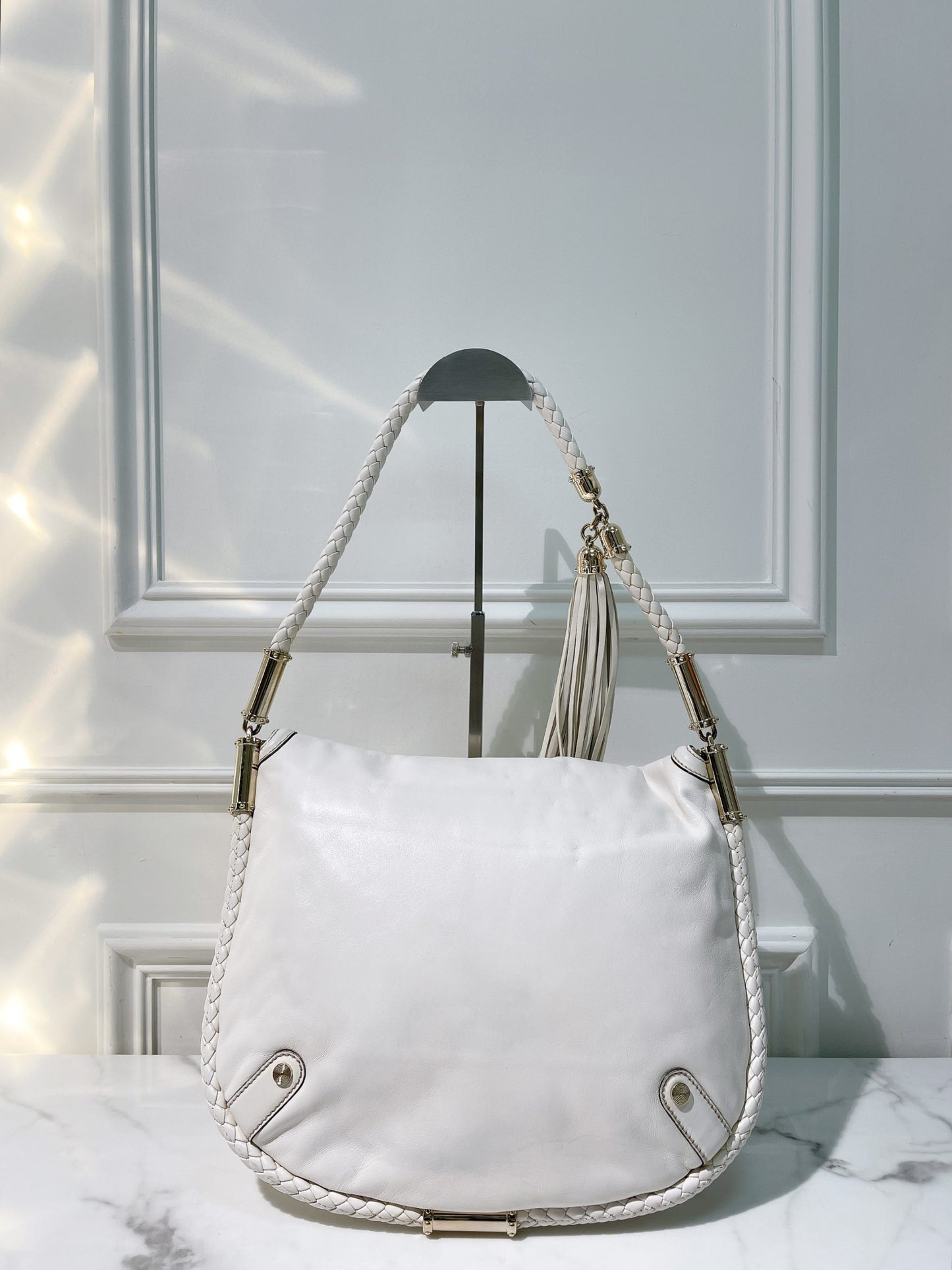 GUCCI VINTAGE HANDBAG, White/Gold