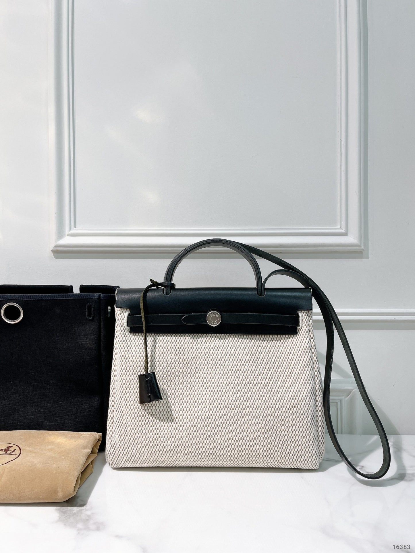 HERMES VINTAGE HERBAG 31, Black/White/Silver