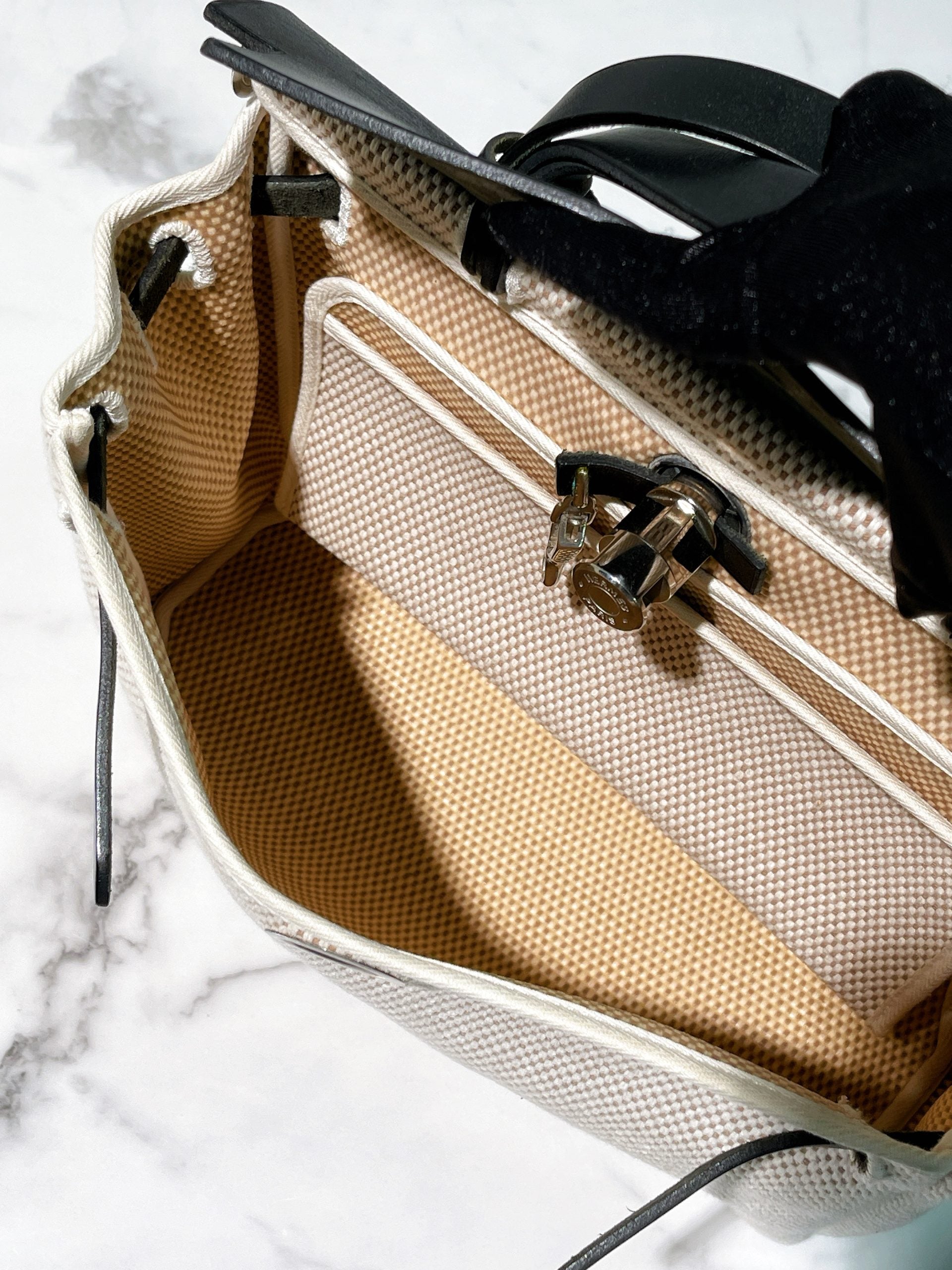 HERMES VINTAGE HERBAG 31, Black/White/Silver