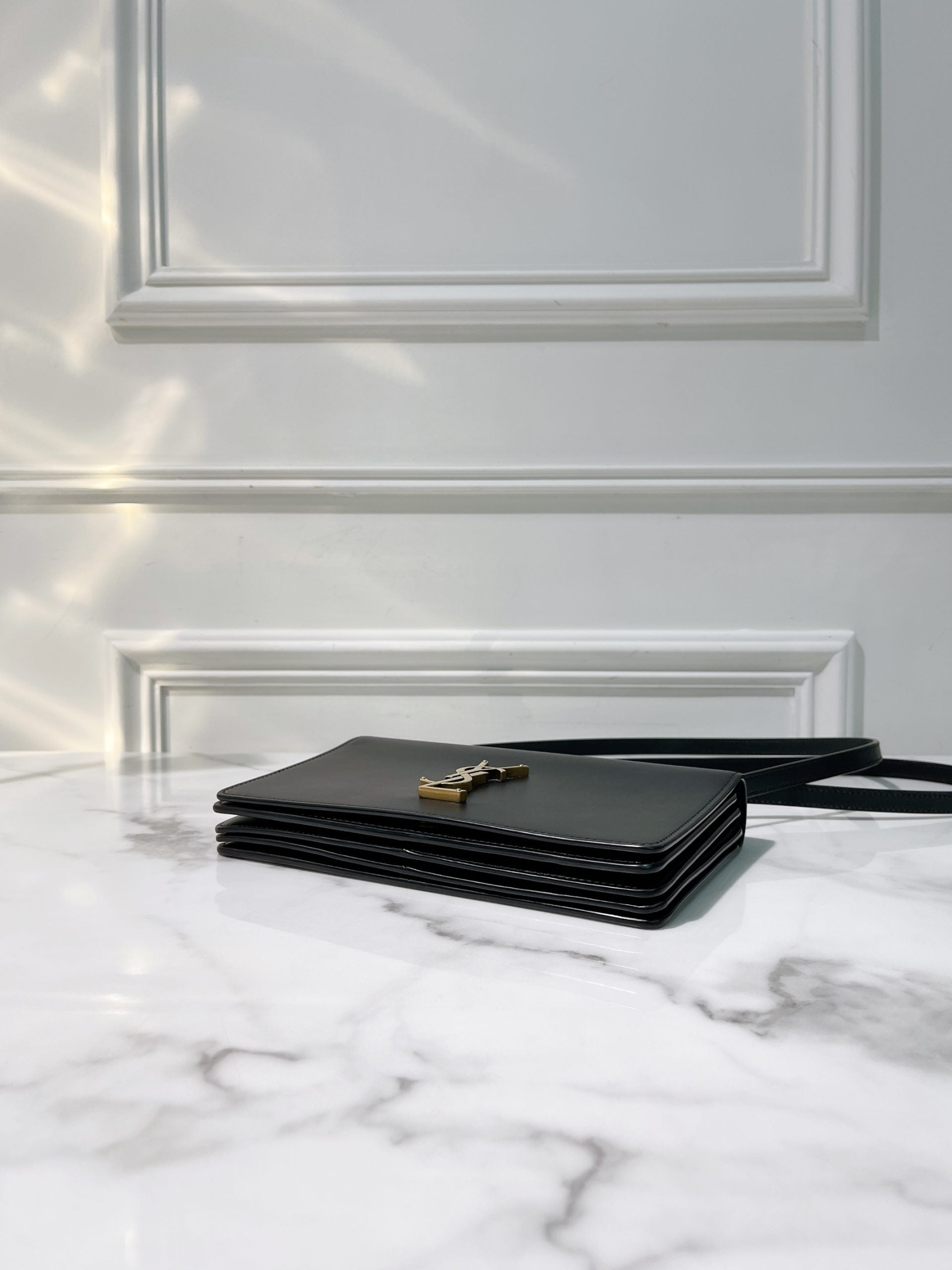 YSL DYLAN, Black/Gold