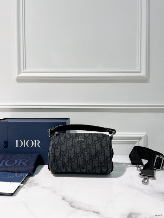 DIOR ROLLER BAG