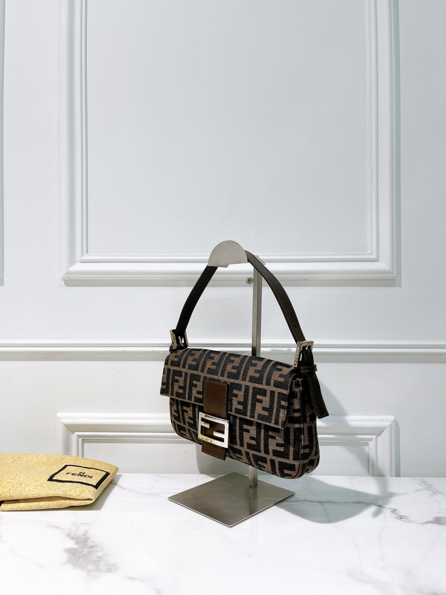 FENDI VINTAGE BAGUETTE