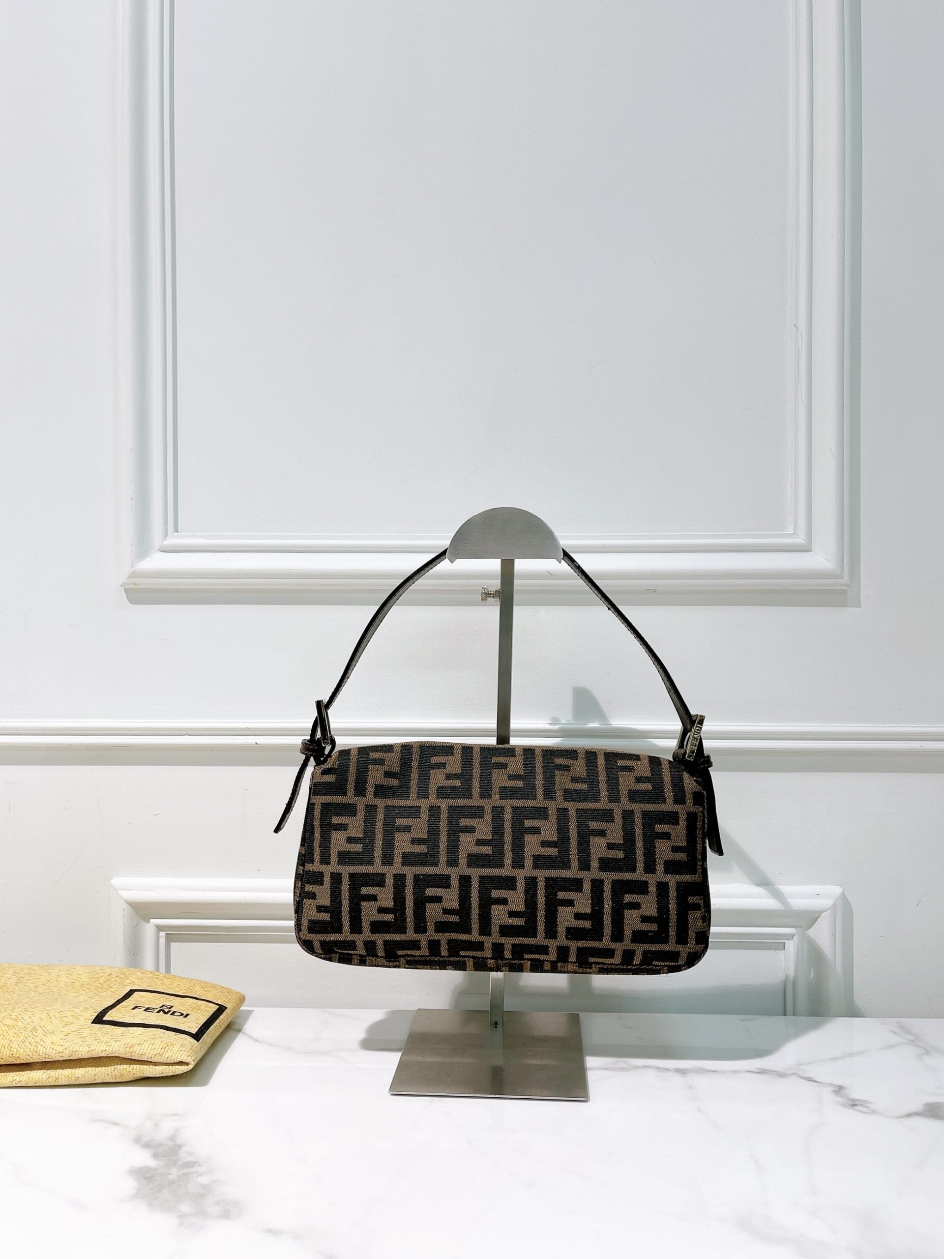 FENDI VINTAGE BAGUETTE