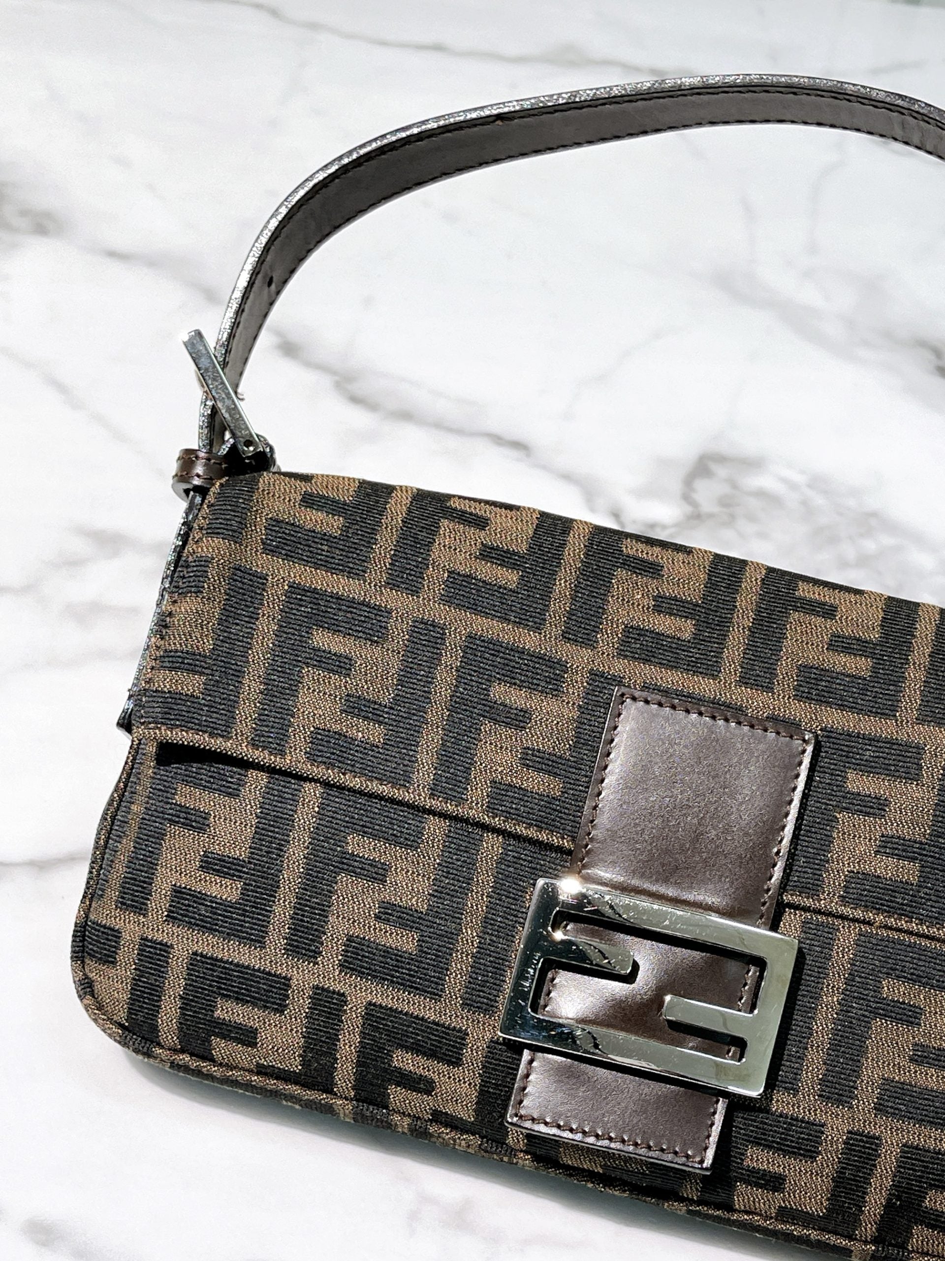 FENDI VINTAGE BAGUETTE