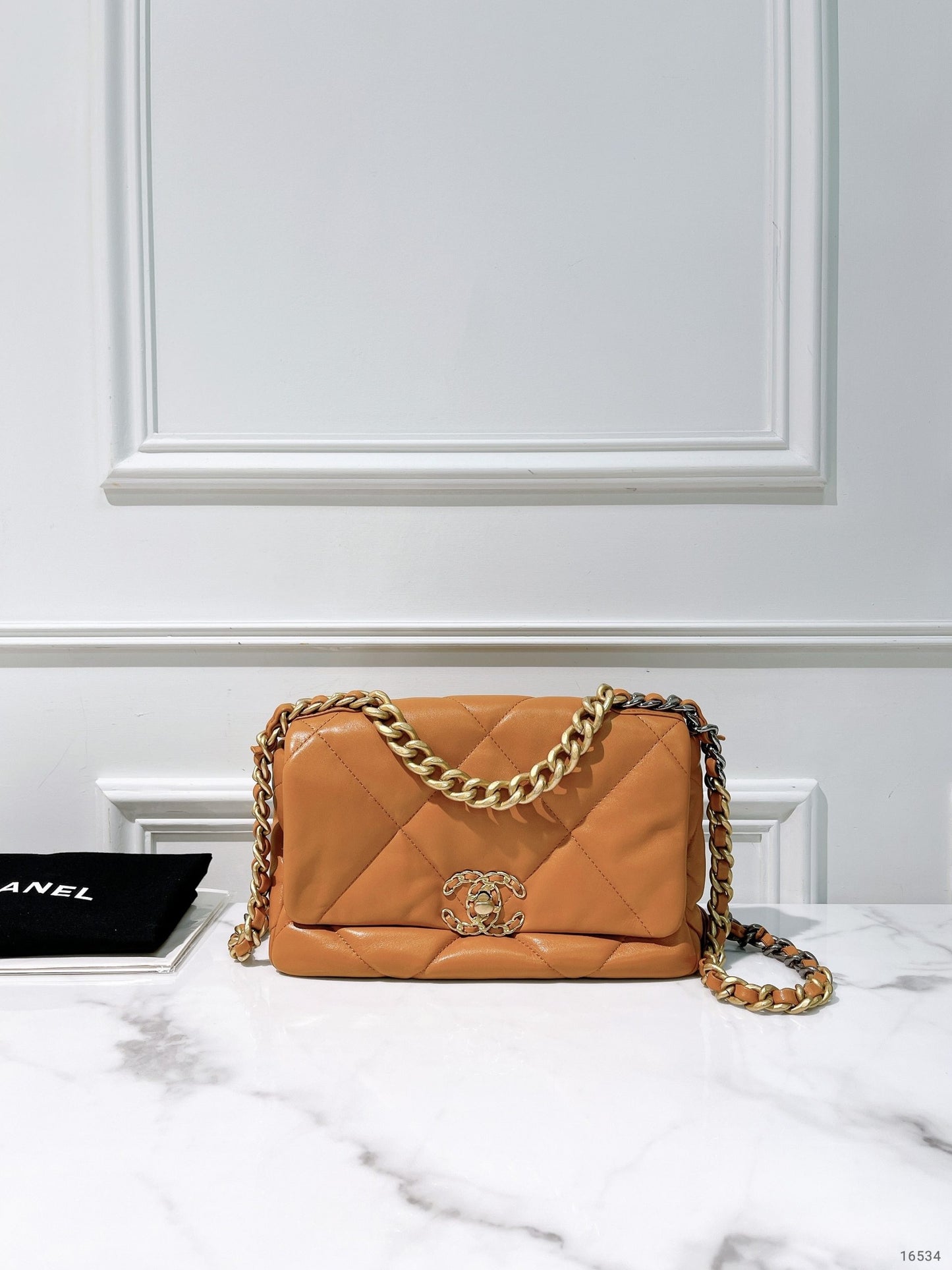 CHANEL SMALL 19 BAG