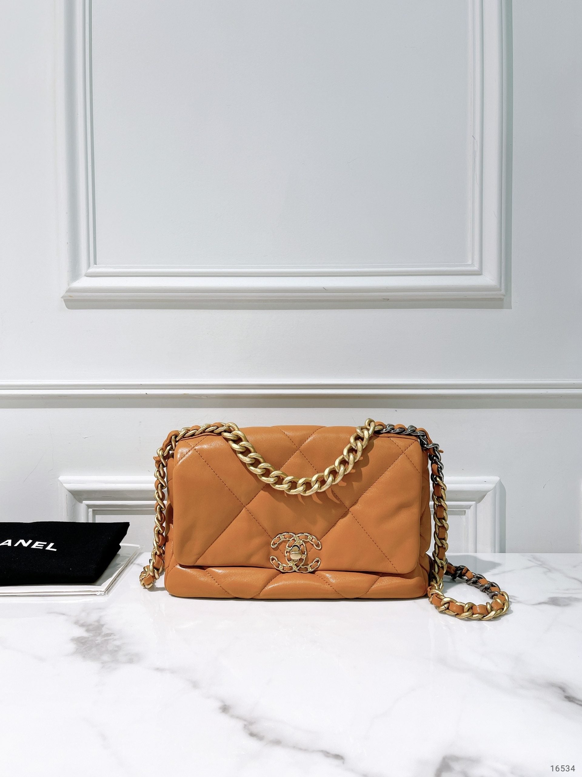CHANEL SMALL 19 BAG