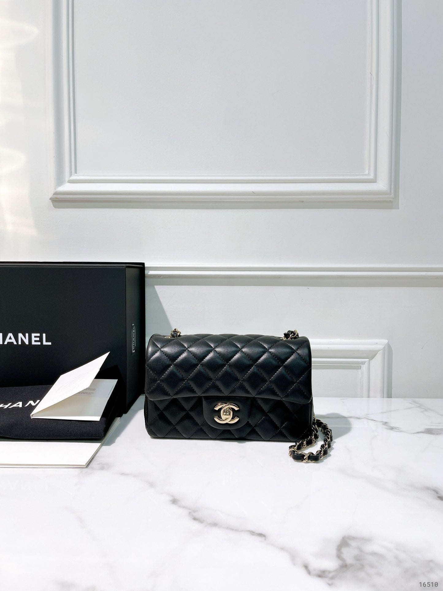 CHANEL MINI FLAP, Black/Gold