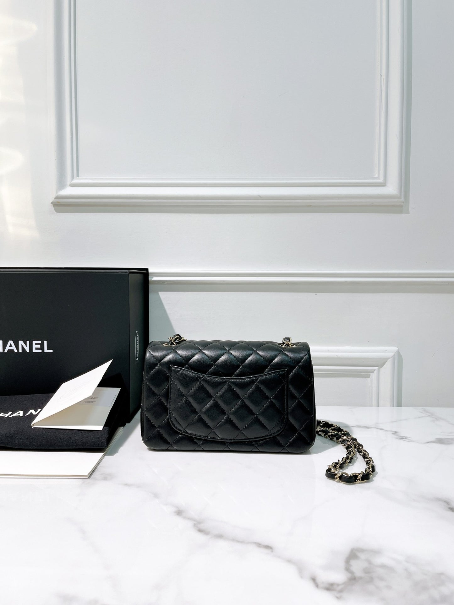 CHANEL MINI FLAP, Black/Gold