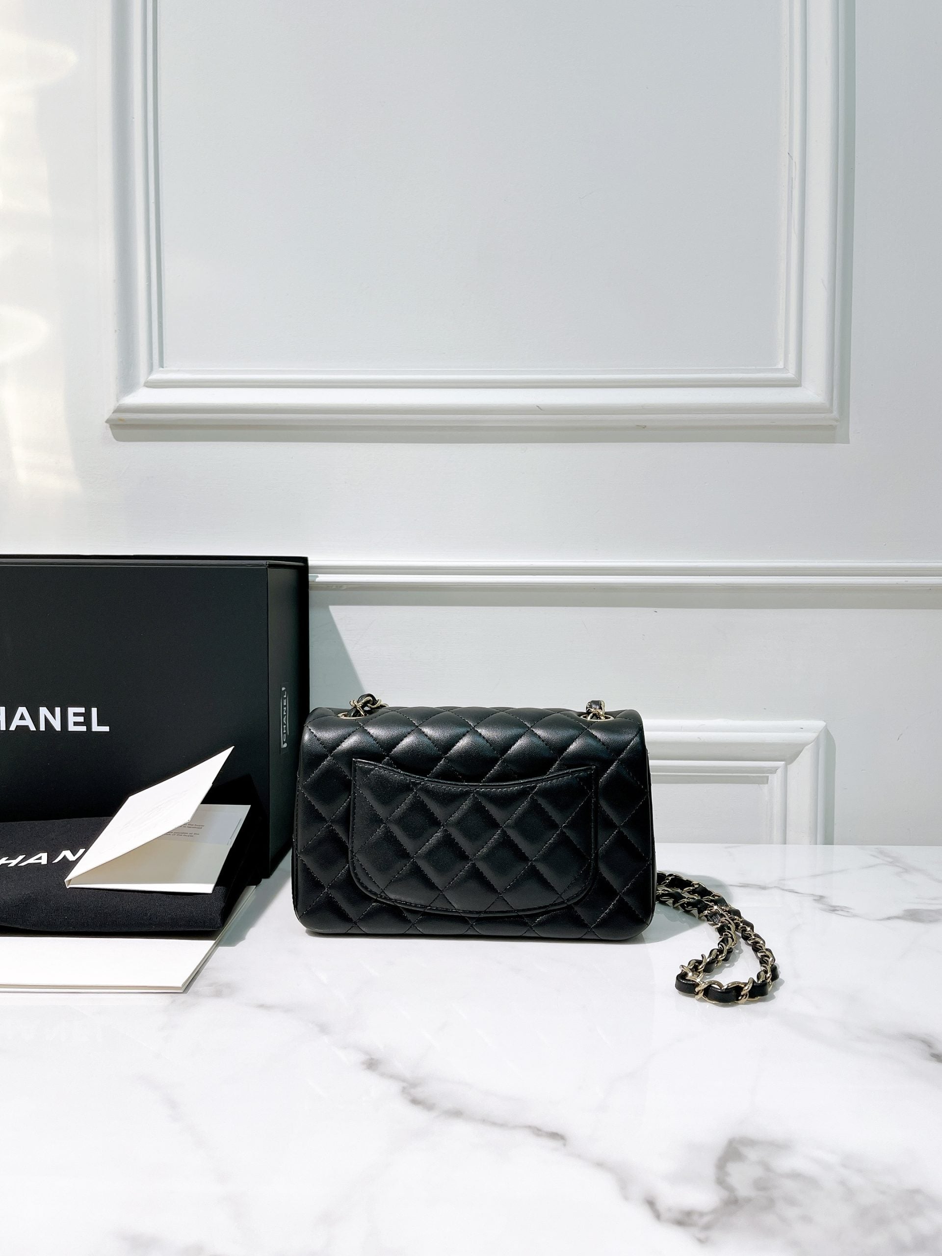 CHANEL MINI FLAP, Black/Gold