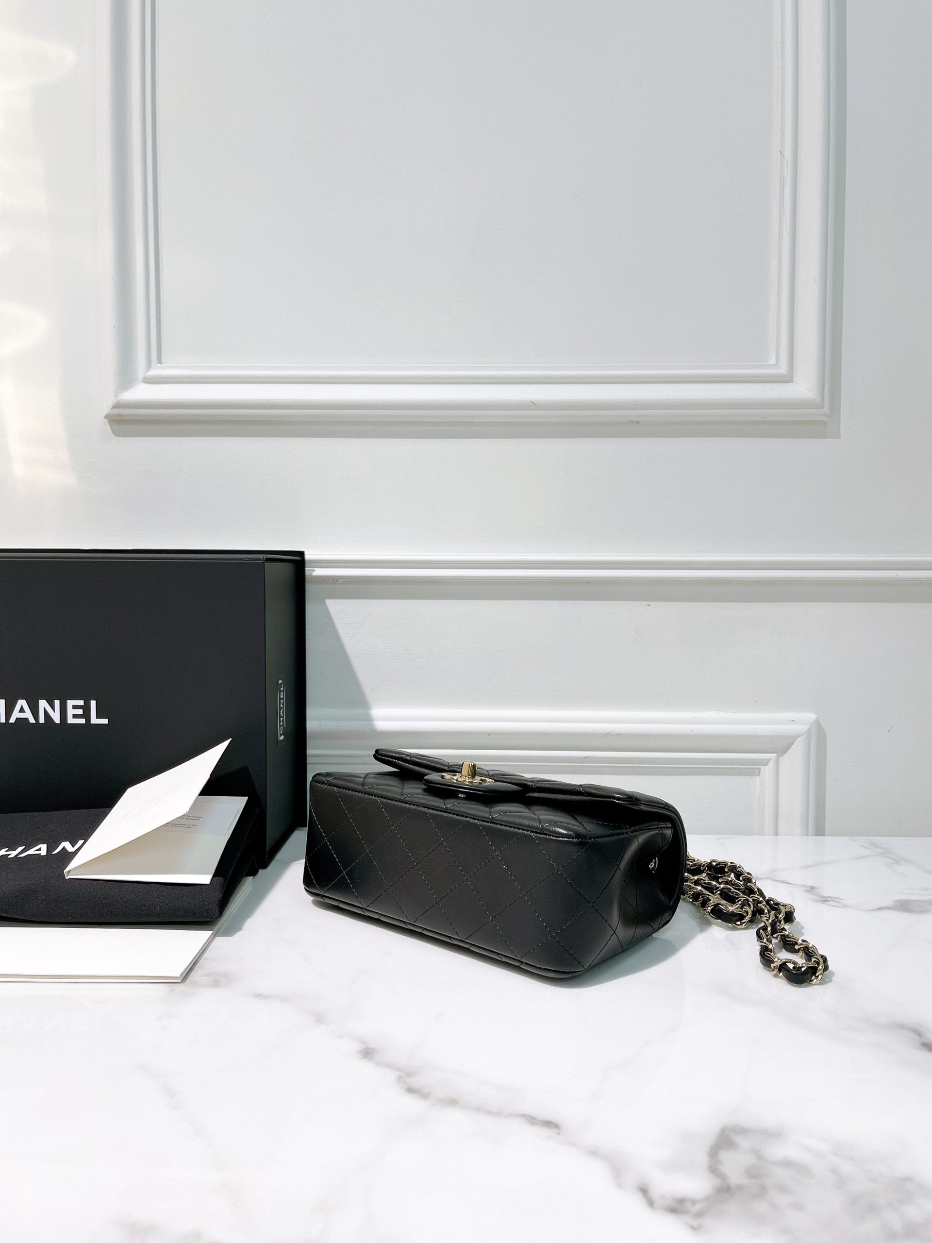 CHANEL MINI FLAP, Black/Gold