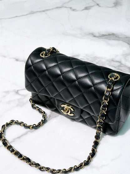 CHANEL MINI FLAP, Black/Gold